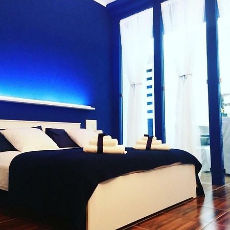 Casadamare Holiday Home 焦维纳佐 外观 照片