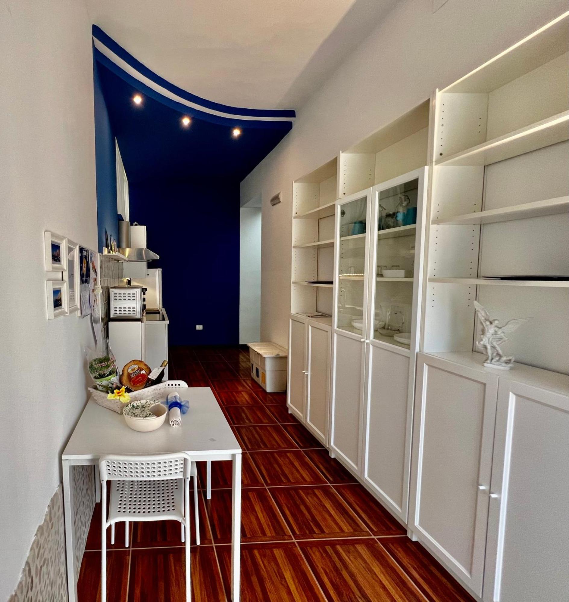 Casadamare Holiday Home 焦维纳佐 外观 照片