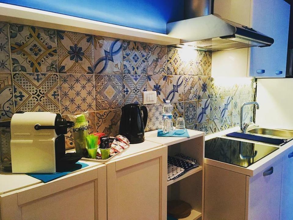 Casadamare Holiday Home 焦维纳佐 外观 照片